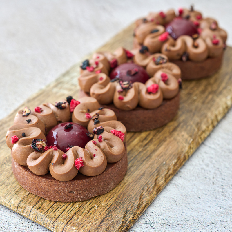 foret noir tart noublie tart s tamnom čokoladom i višnjama